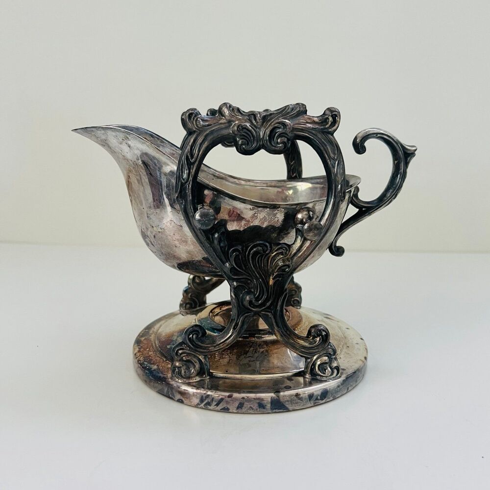 SHERIDAN Ornate Silver Plated Tilting Gravy Boat With Warming Stand